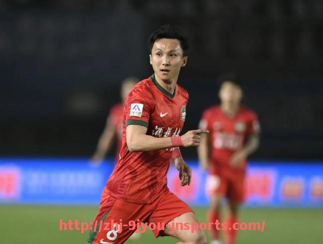 J9九游会登录入口-足球博主聊CBA打假球：足球博主探讨CBA赛事中的打假球问题